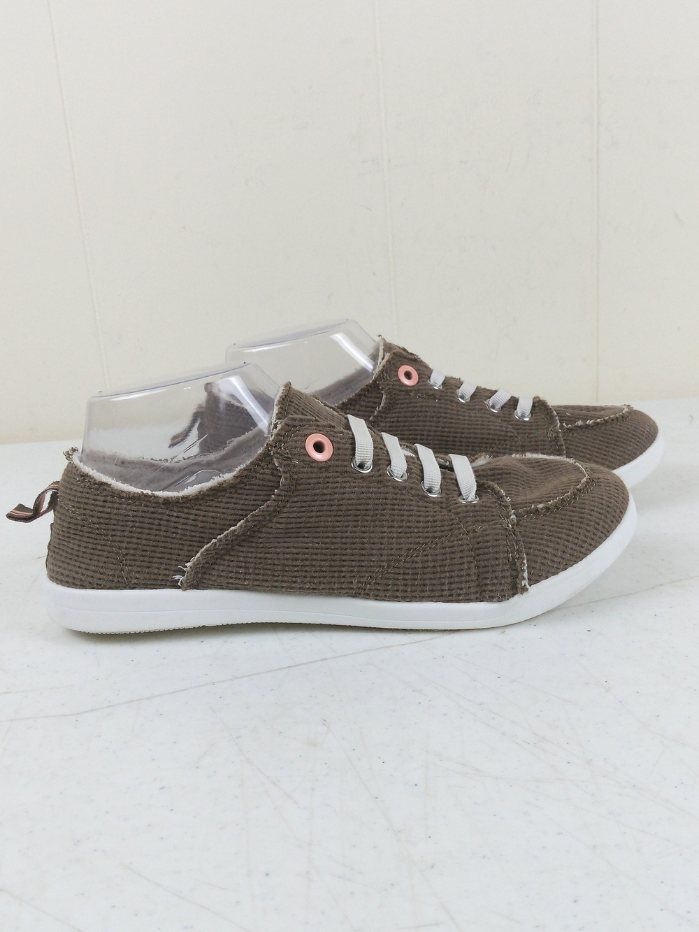 Vionic Beach Casual Low-Top Corduroy Sneakers Women Size 8 Brown Slip On